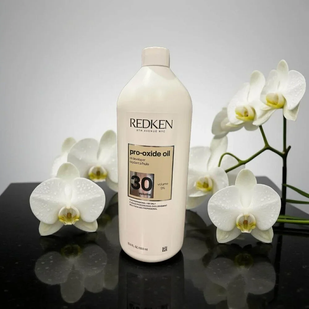 Redken Pro Oxide Oil Developer 30 Volume 9% 33.8 oz